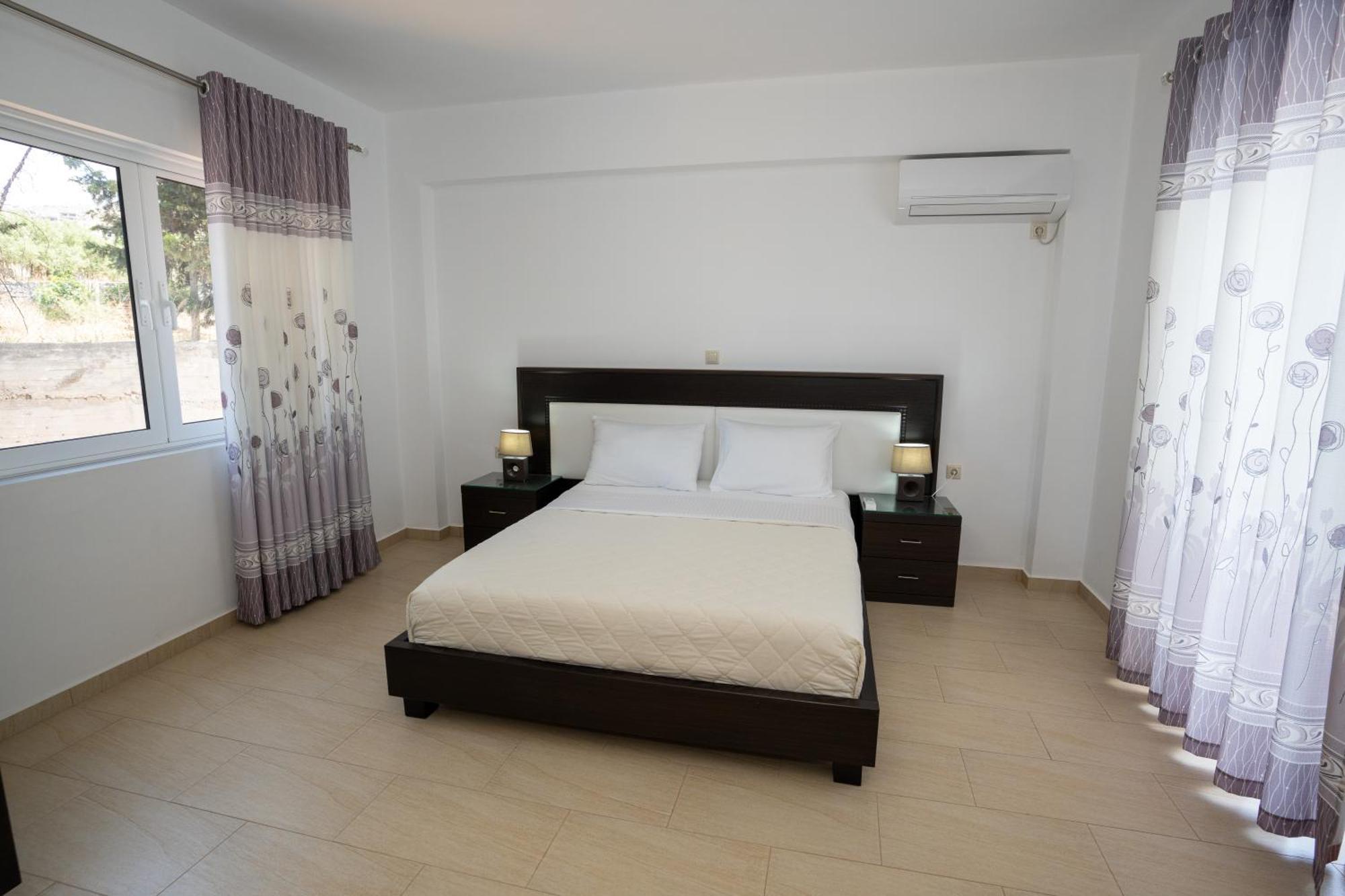 Kalasa Hotel Sarandë Exteriör bild