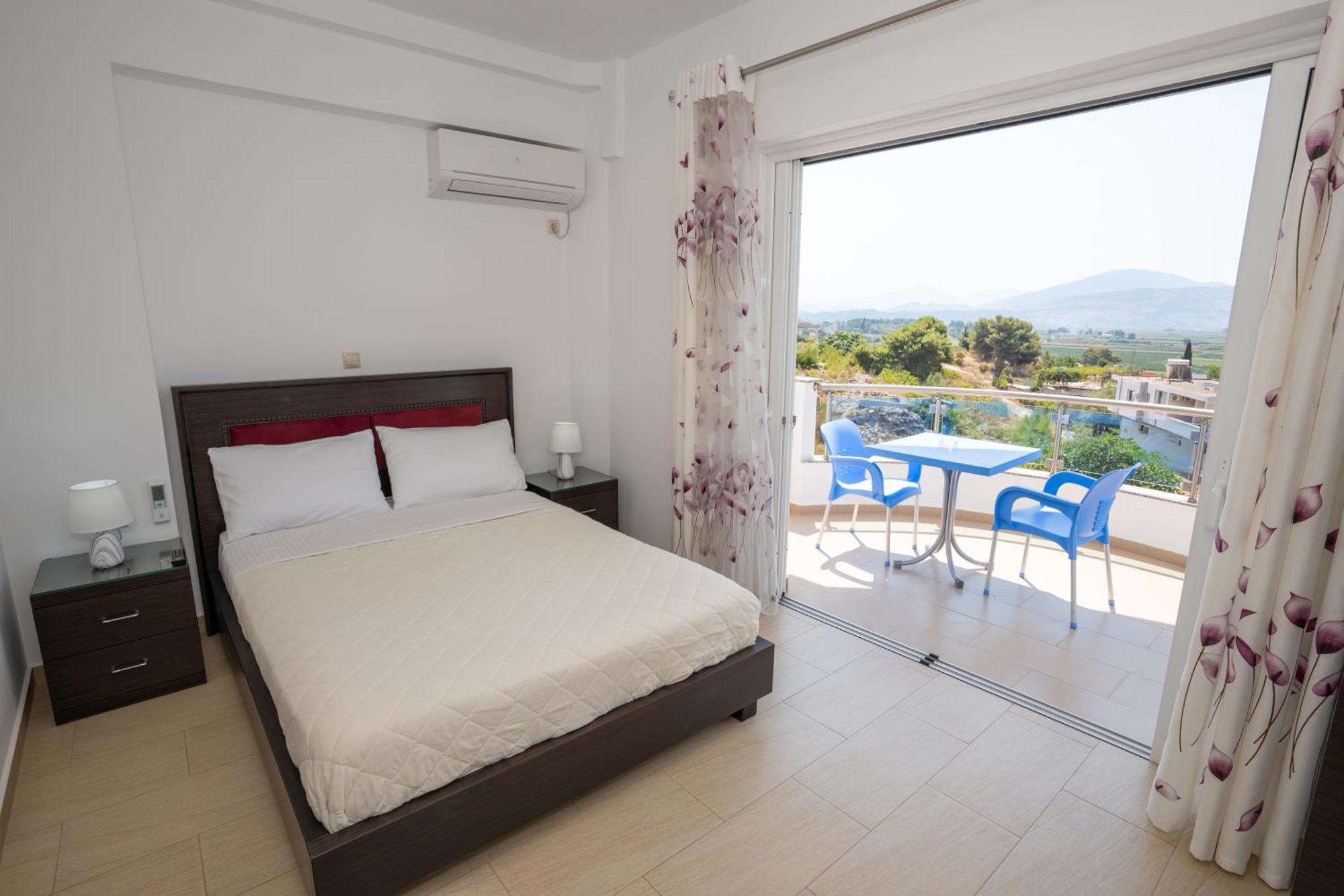 Kalasa Hotel Sarandë Exteriör bild