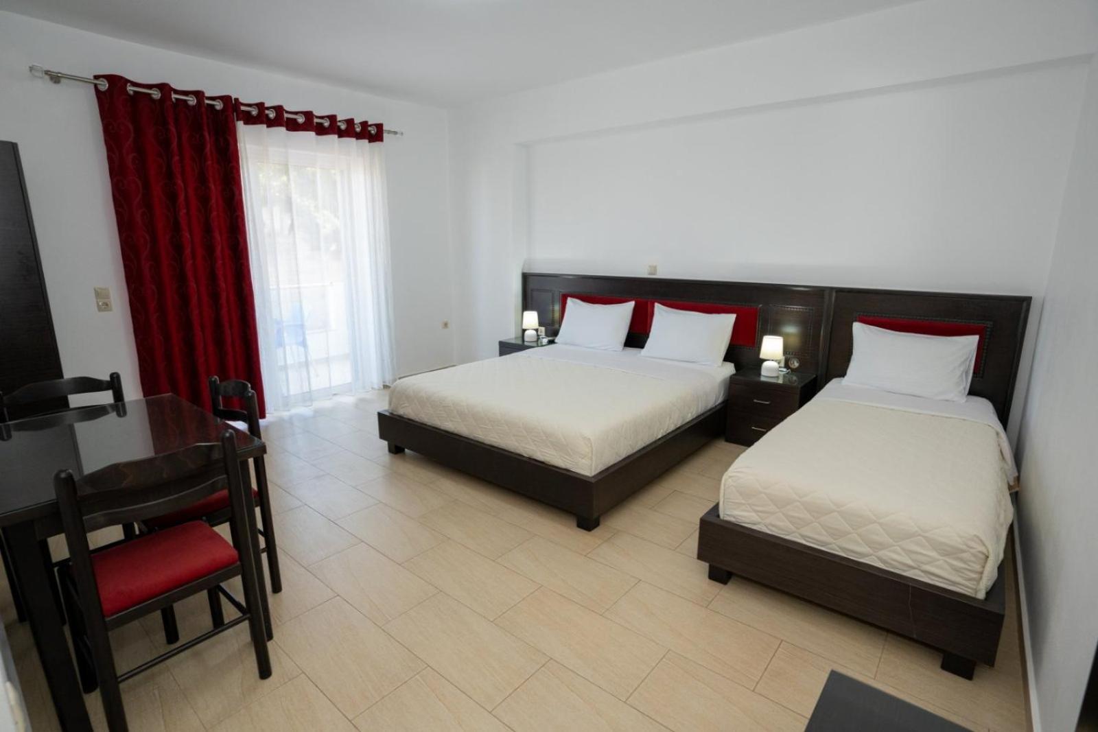 Kalasa Hotel Sarandë Exteriör bild