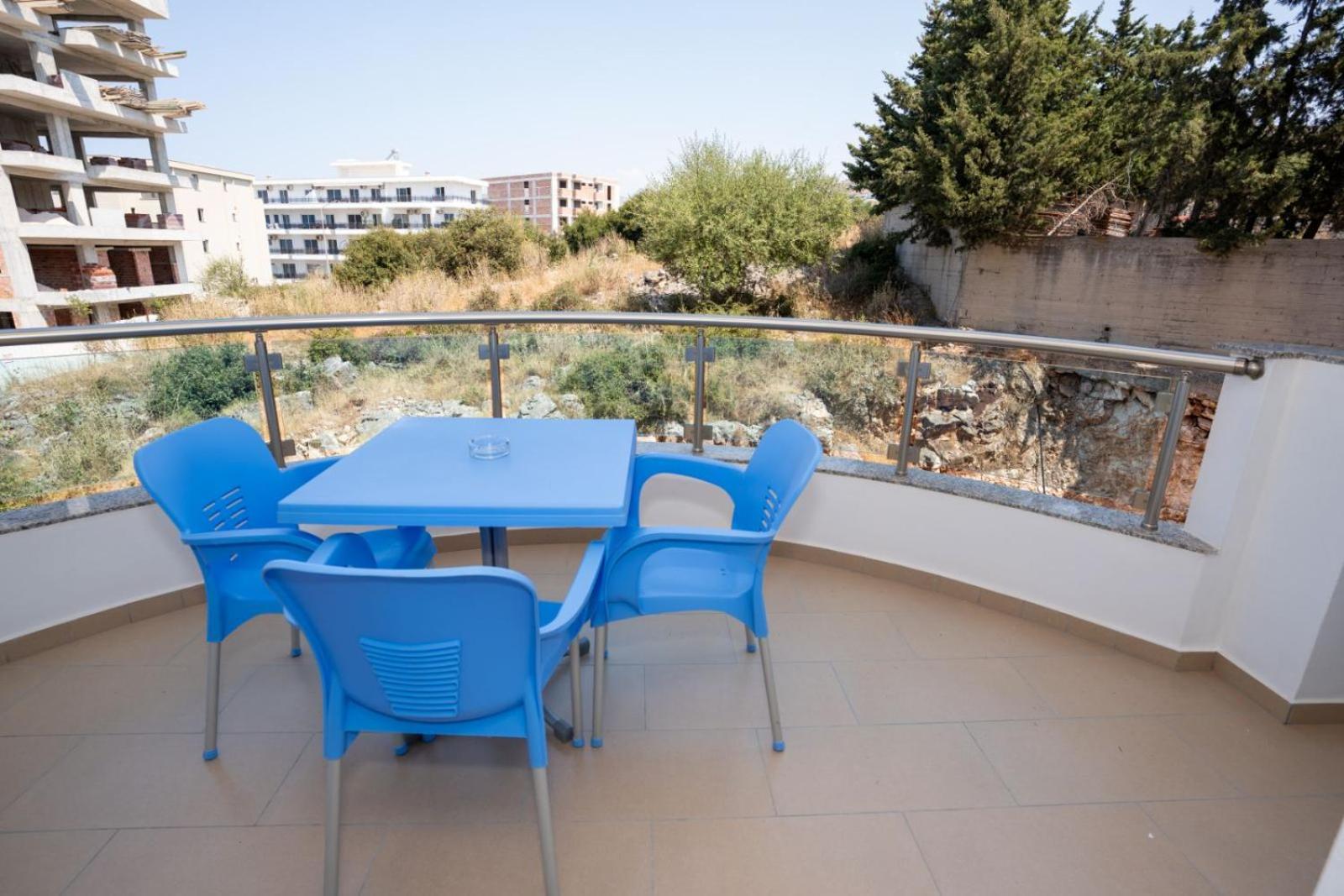 Kalasa Hotel Sarandë Exteriör bild
